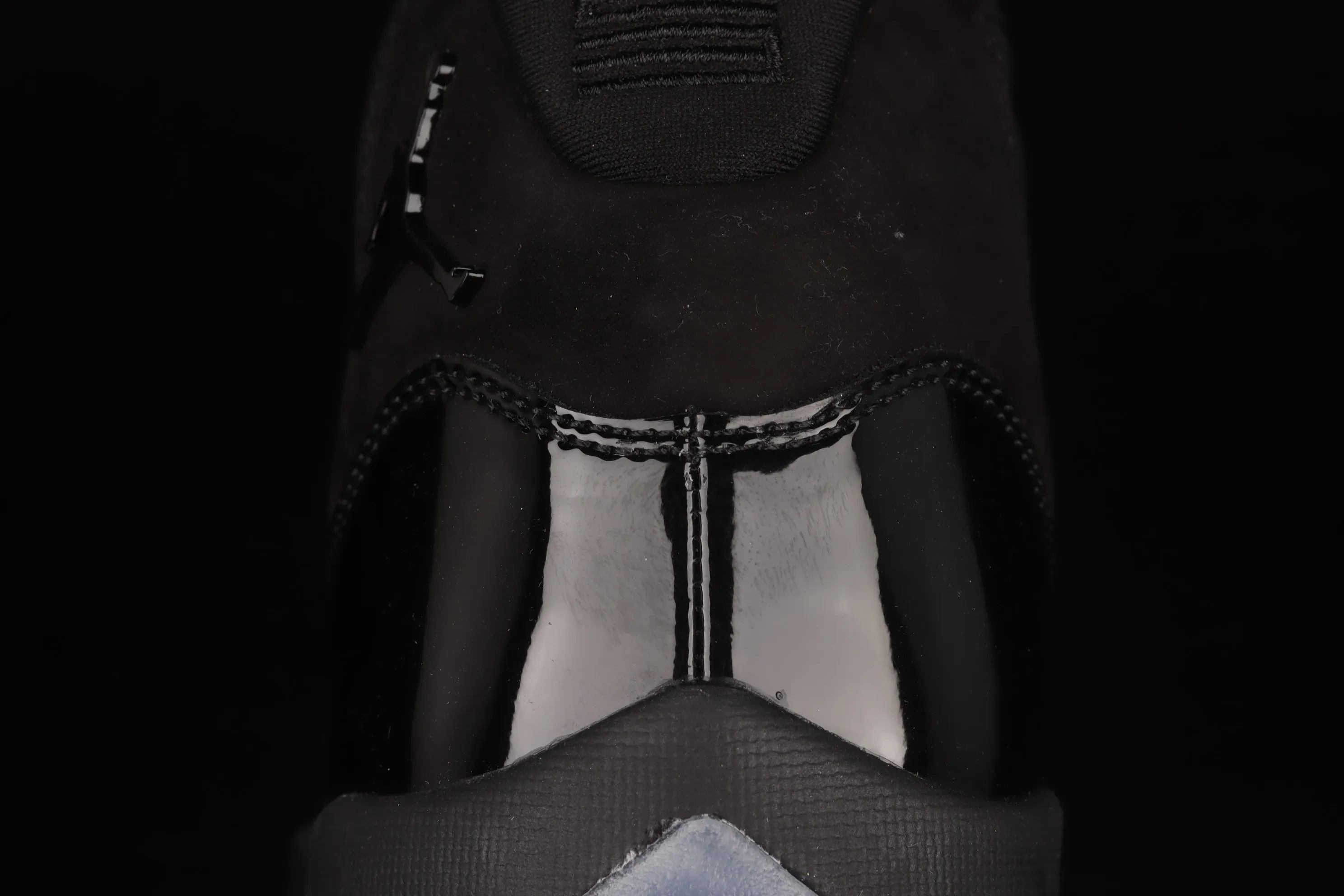 All categories Air Jordan Jordan series basketball shoes Air Jordan 11 F version Air Jordan 11 "Cap and Gown" AJ11 Joe 11 Black Gamma Black Warrior 378037-005